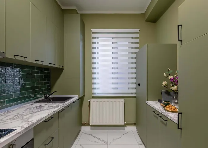 Apartamento Square 1br - Balcony & Church Views Bucareste